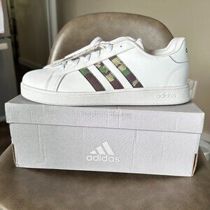 New Kids Adidas Grand Court Tennis Shoes